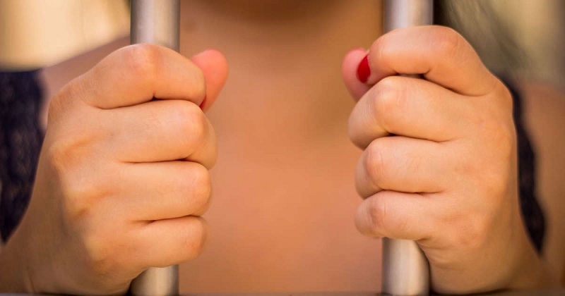 Mujer que agredió sexualmente de su hijo biológico es sentenciada a 25 ...